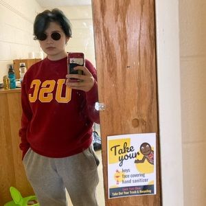 Meet your Posher, Elizabeth